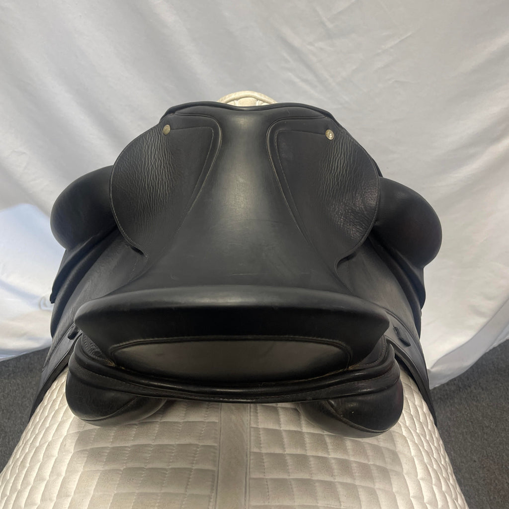 Used Schleese Obrigado 17" Dressage Saddle