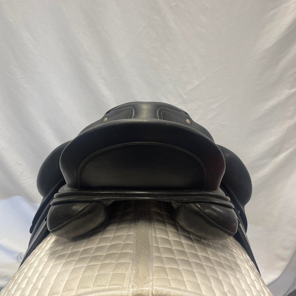 Used Schleese Obrigado 17" Dressage Saddle