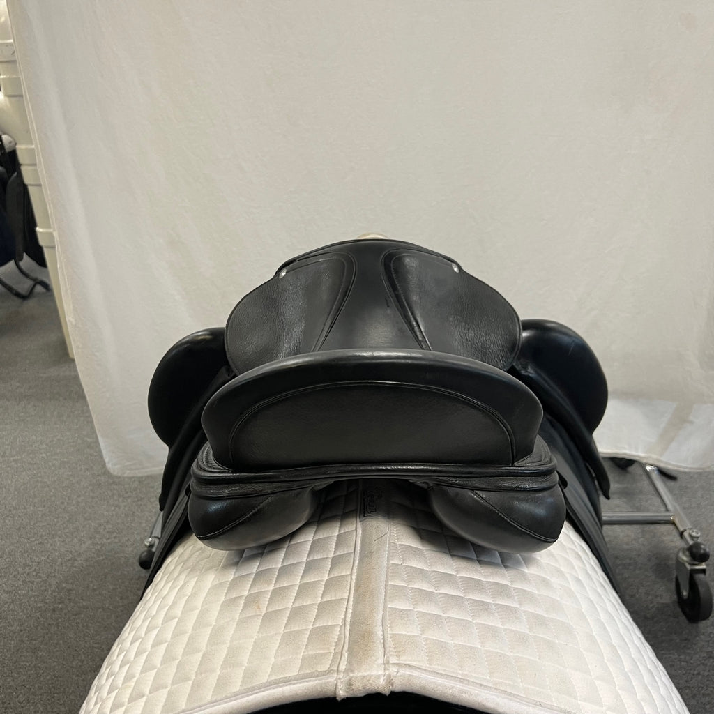 Used Schleese Obrigado 17" Dressage Saddle