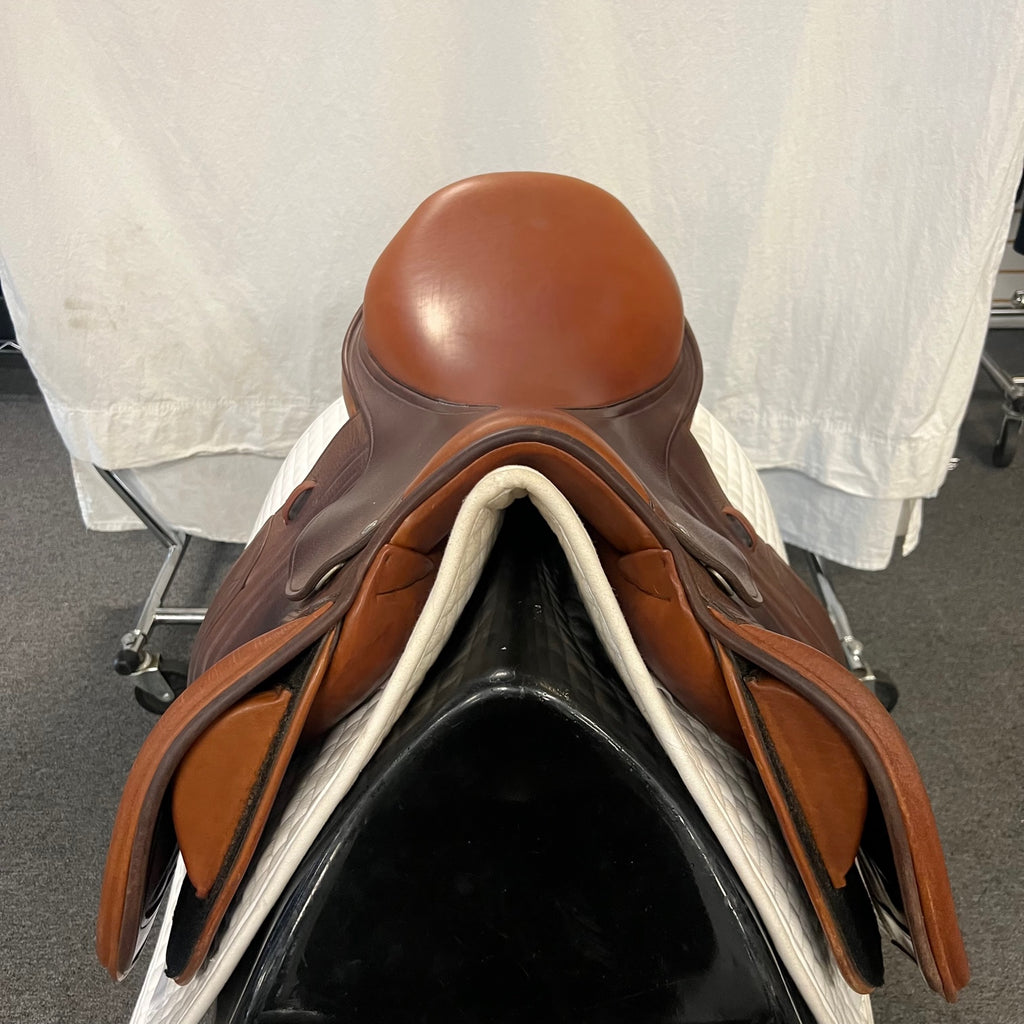 HOLD: Used Schleese Jete 18.5" Jump Saddle