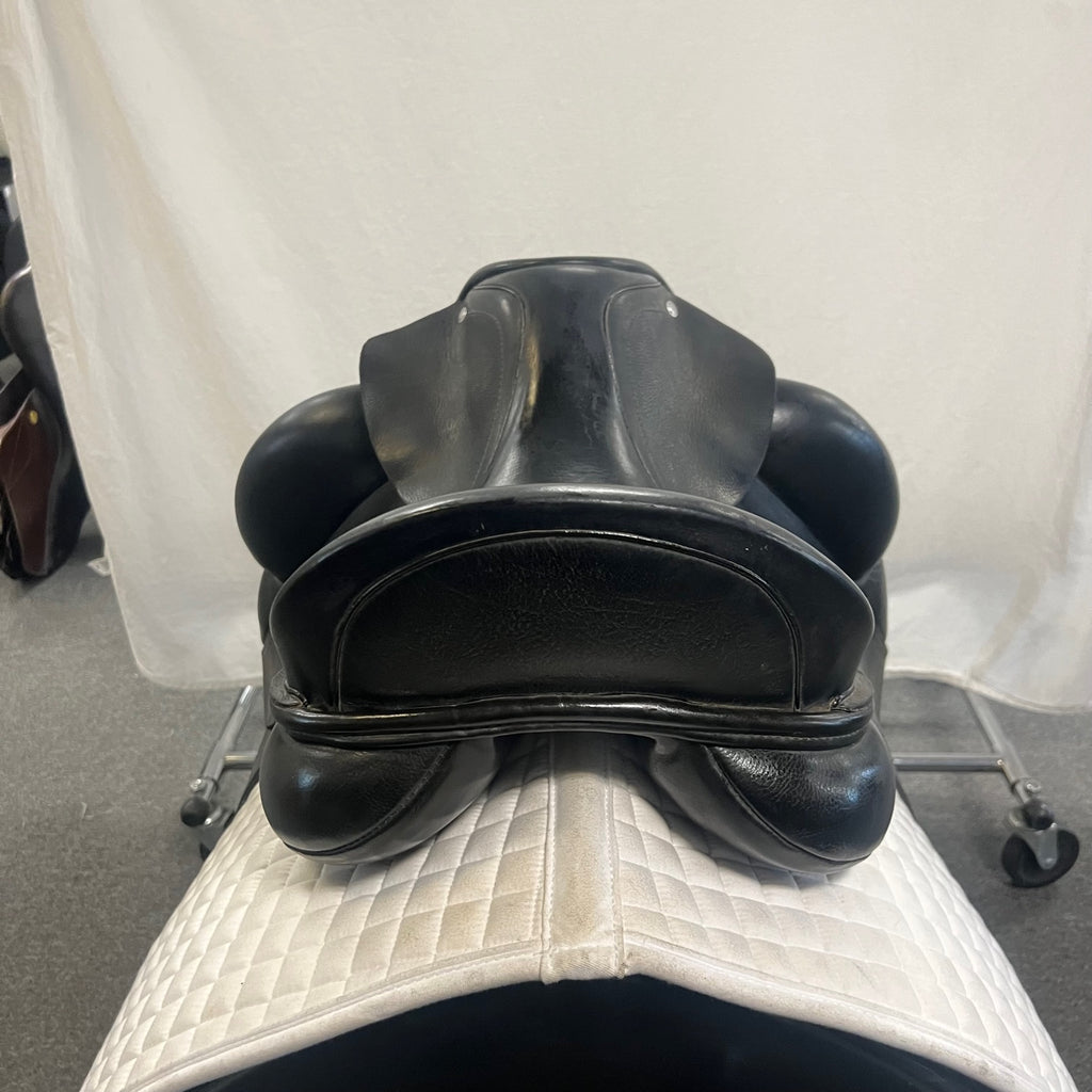 HOLD: Used Custom Advantage R 17.5" Dressage Saddle