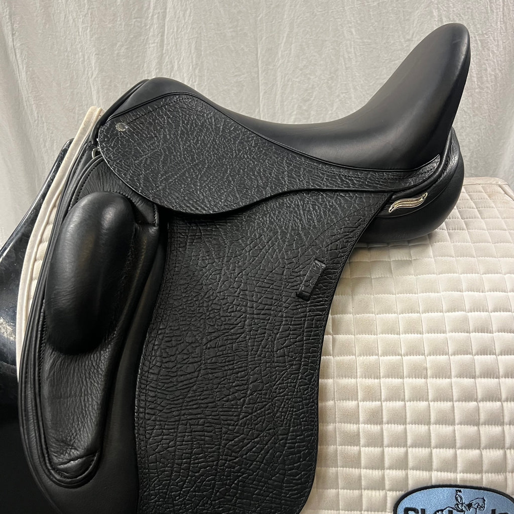 Demo Schleese Quartet 17.5" Monoflap Dressage Saddle