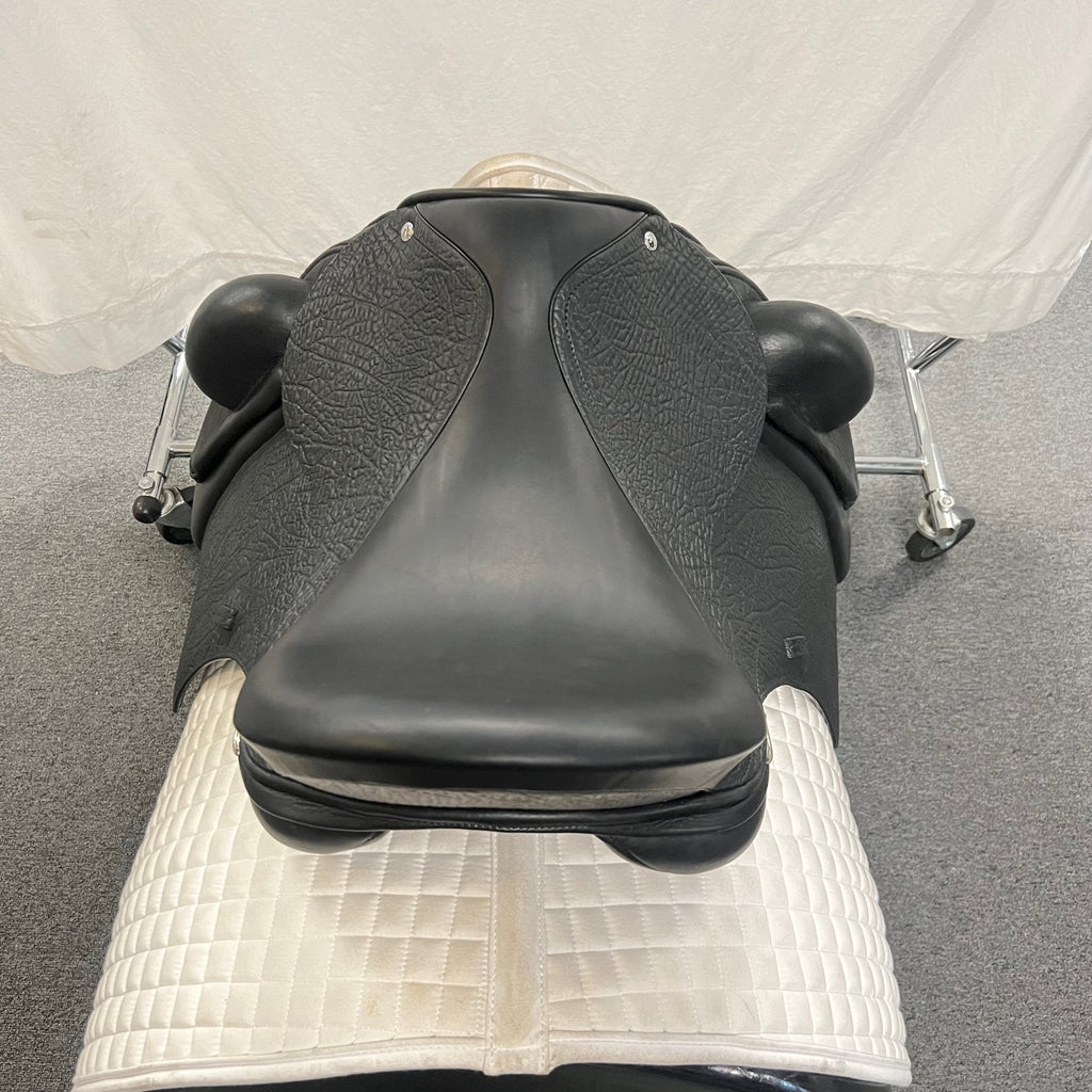 Demo Schleese Quartet 17.5" Monoflap Dressage Saddle