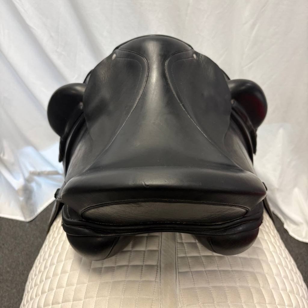 Used Schleese Quartet 17.5" Dressage Saddle