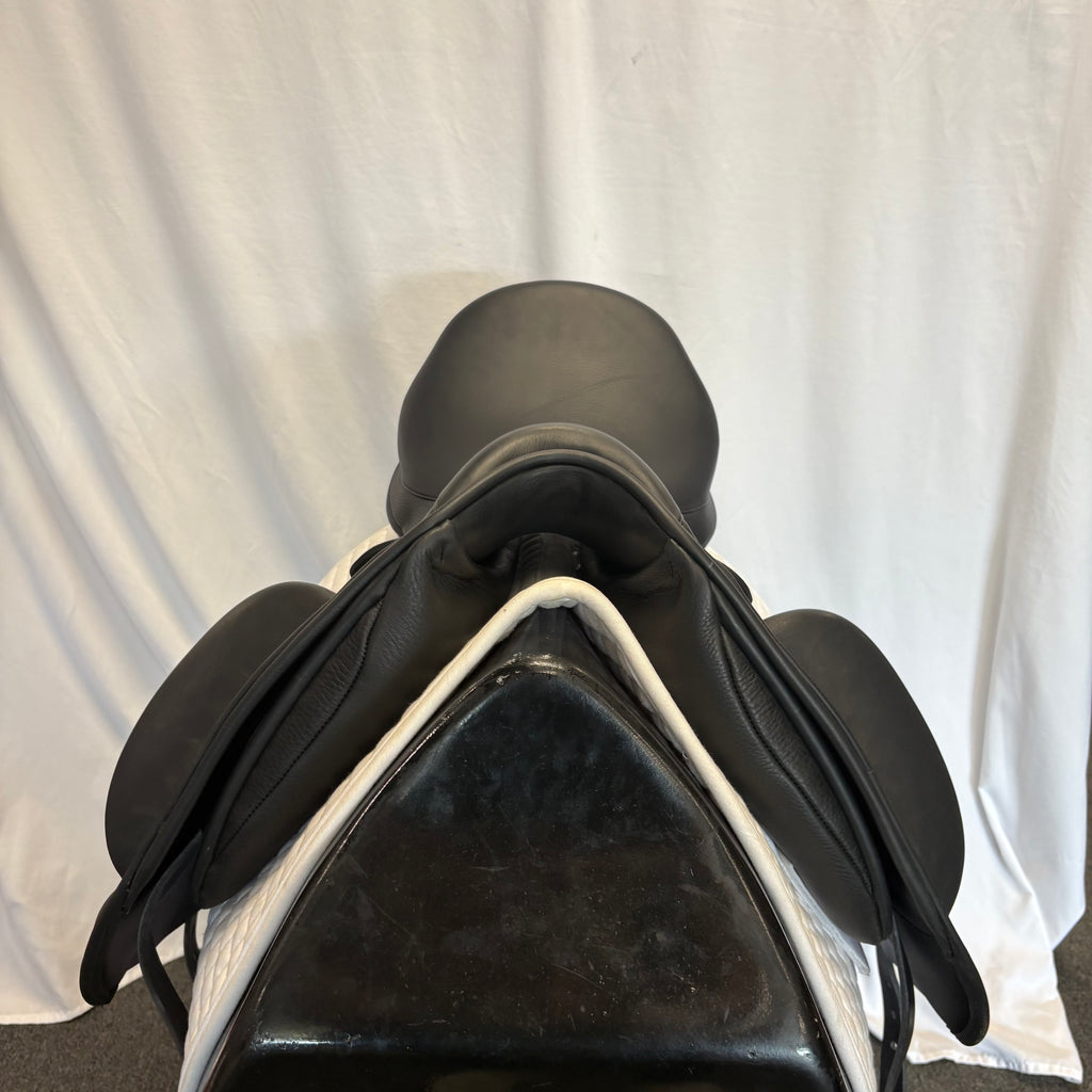 Demo Custom Wolfgang Signature Solo MKII 18" Dressage Saddle