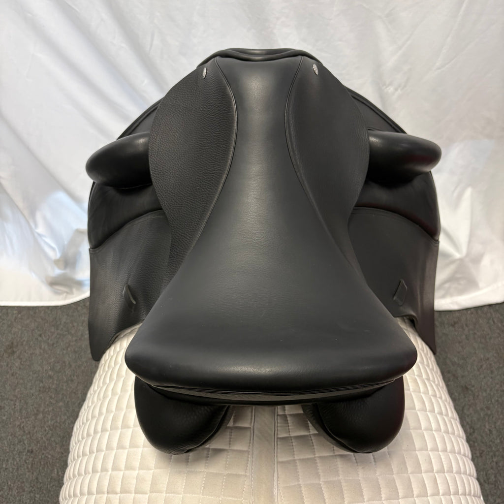 Demo Custom Signature Wolfgang Solo 17" Dressage Saddle
