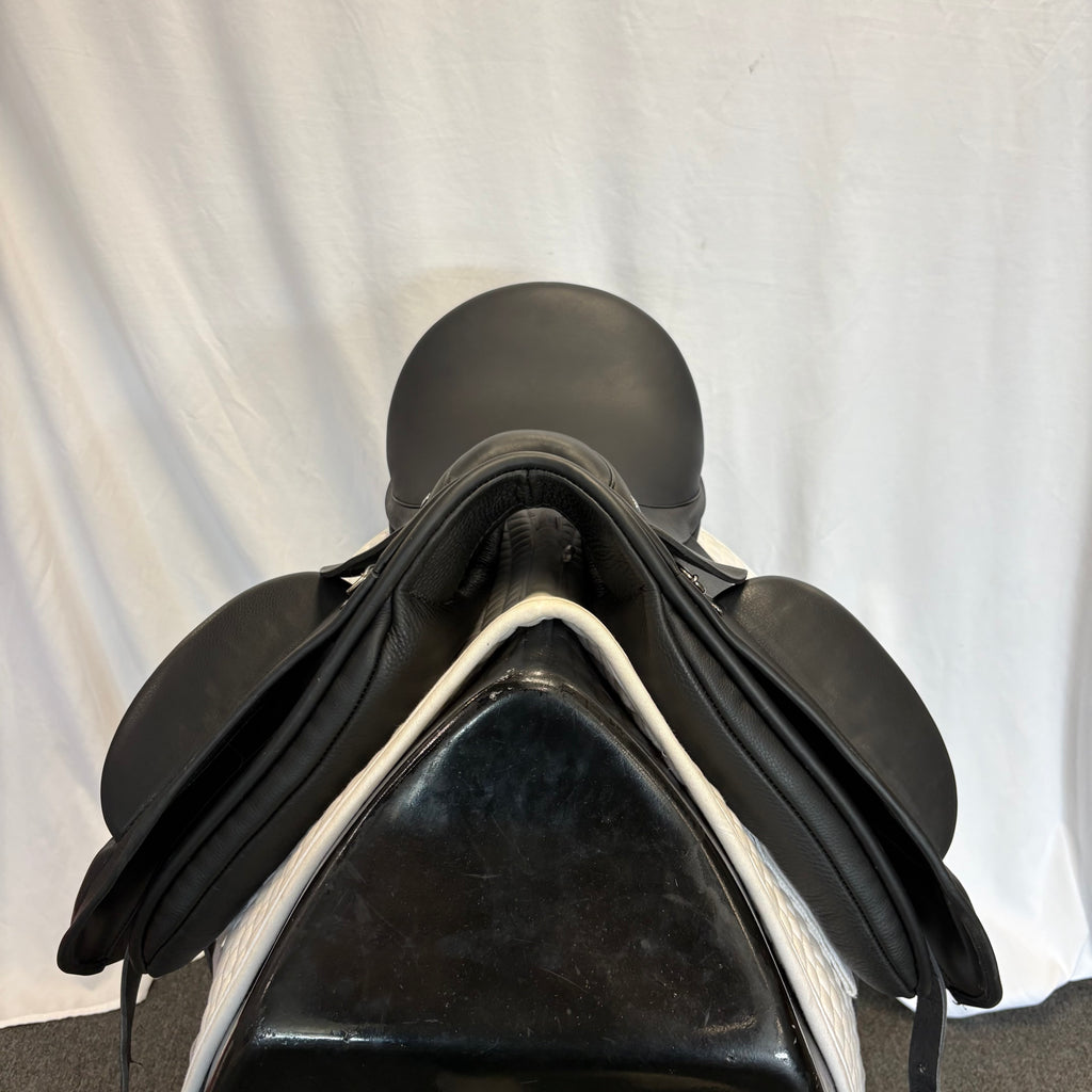 Demo Custom Wolfgang Signature Solo MKII  18" Dressage Saddle