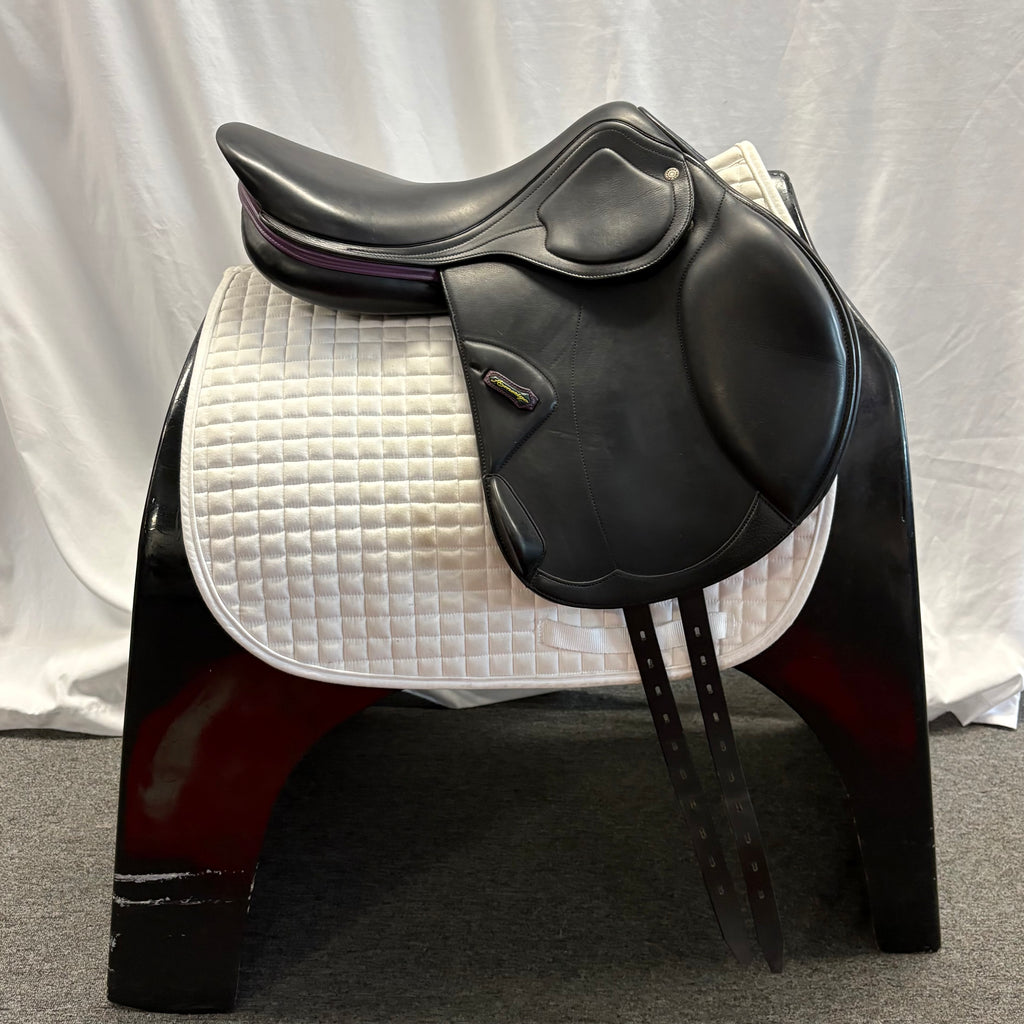 Used Amerigo HC Largo Jump Saddle 18"
