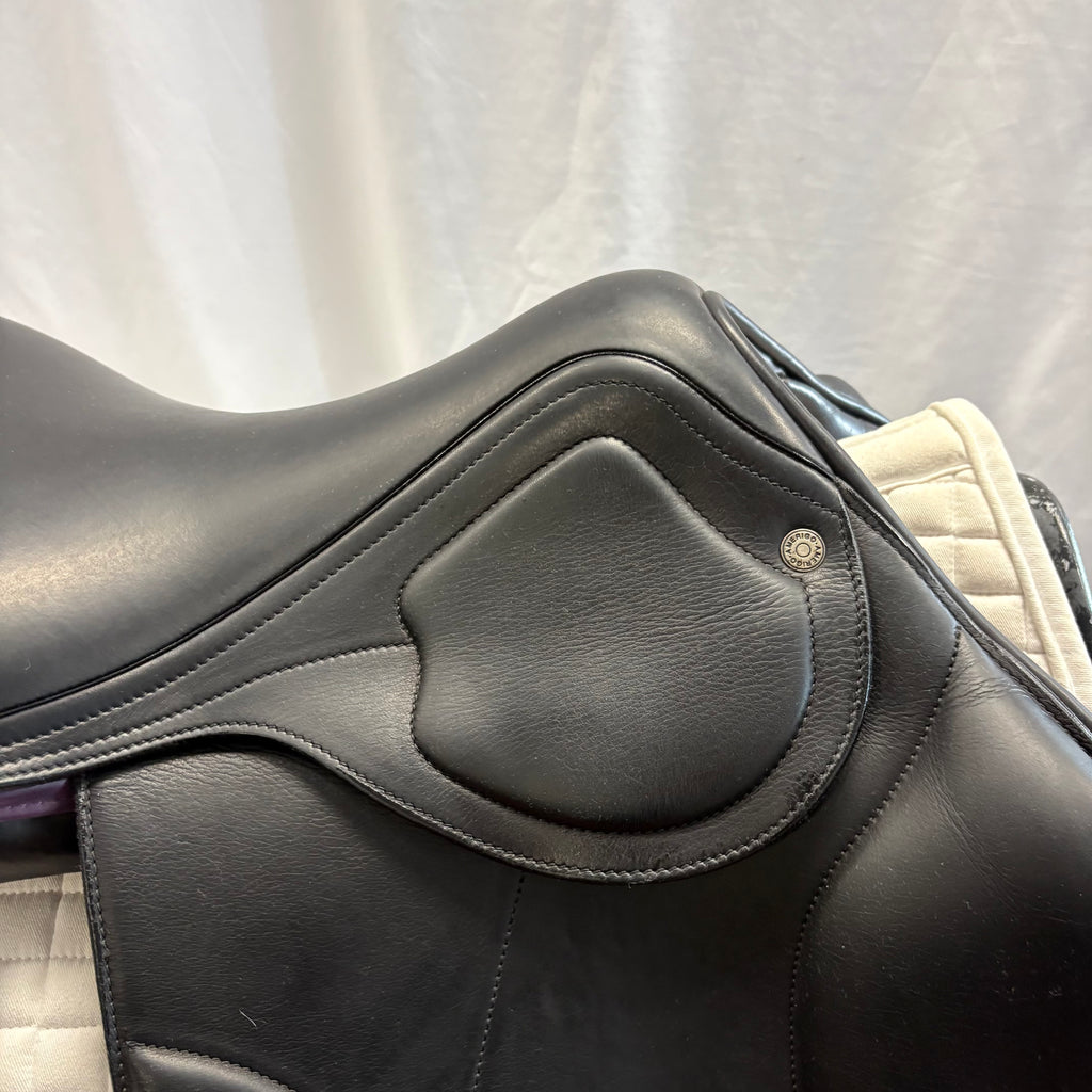 Used Amerigo HC Largo Jump Saddle 18"