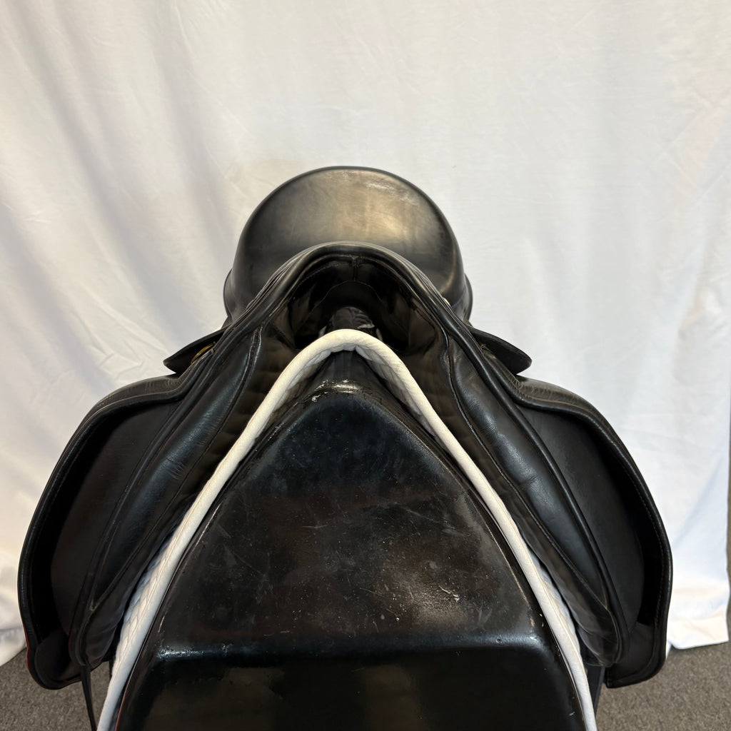 HOLD:  Used Detente Isis 18" Dressage Saddle