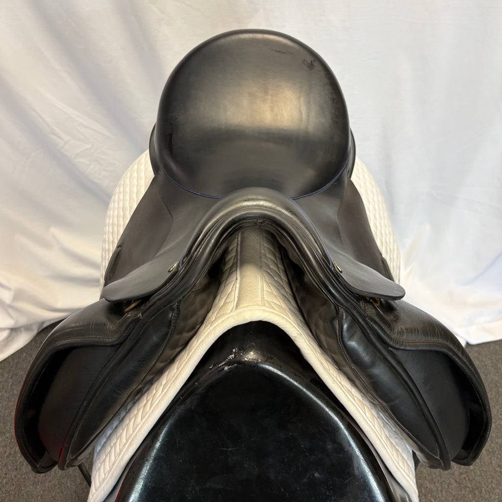 HOLD:  Used Detente Isis 18" Dressage Saddle