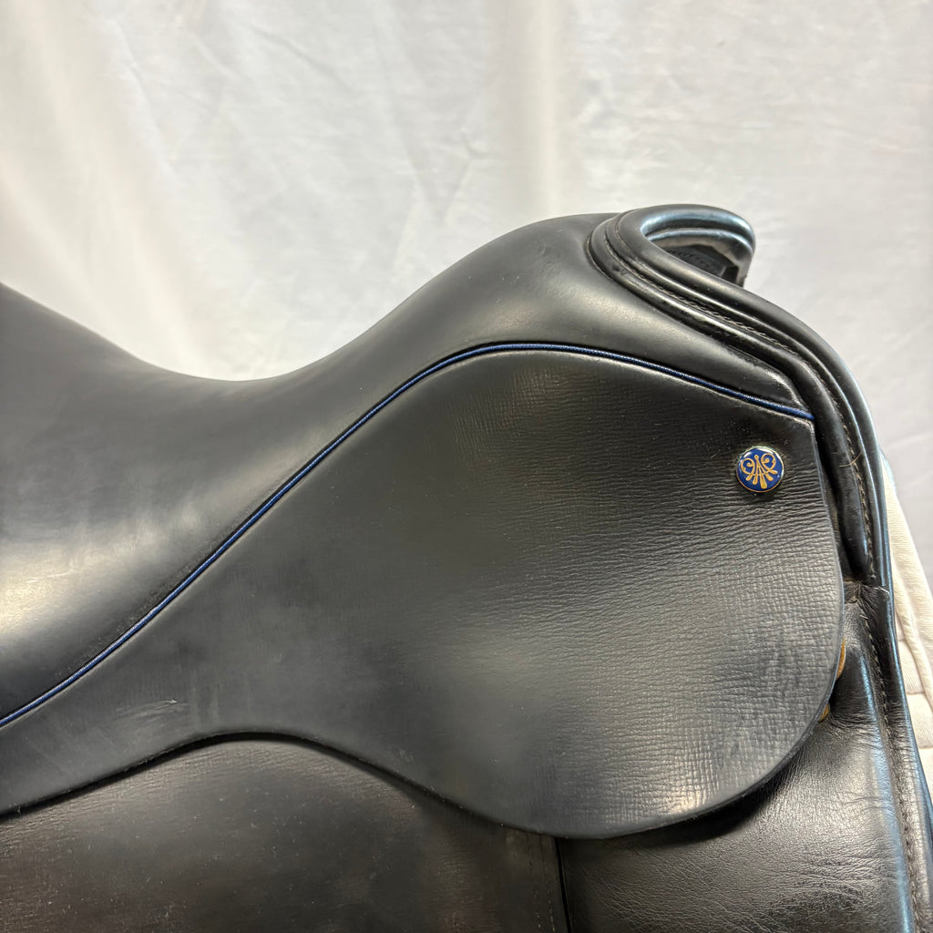 HOLD:  Used Detente Isis 18" Dressage Saddle