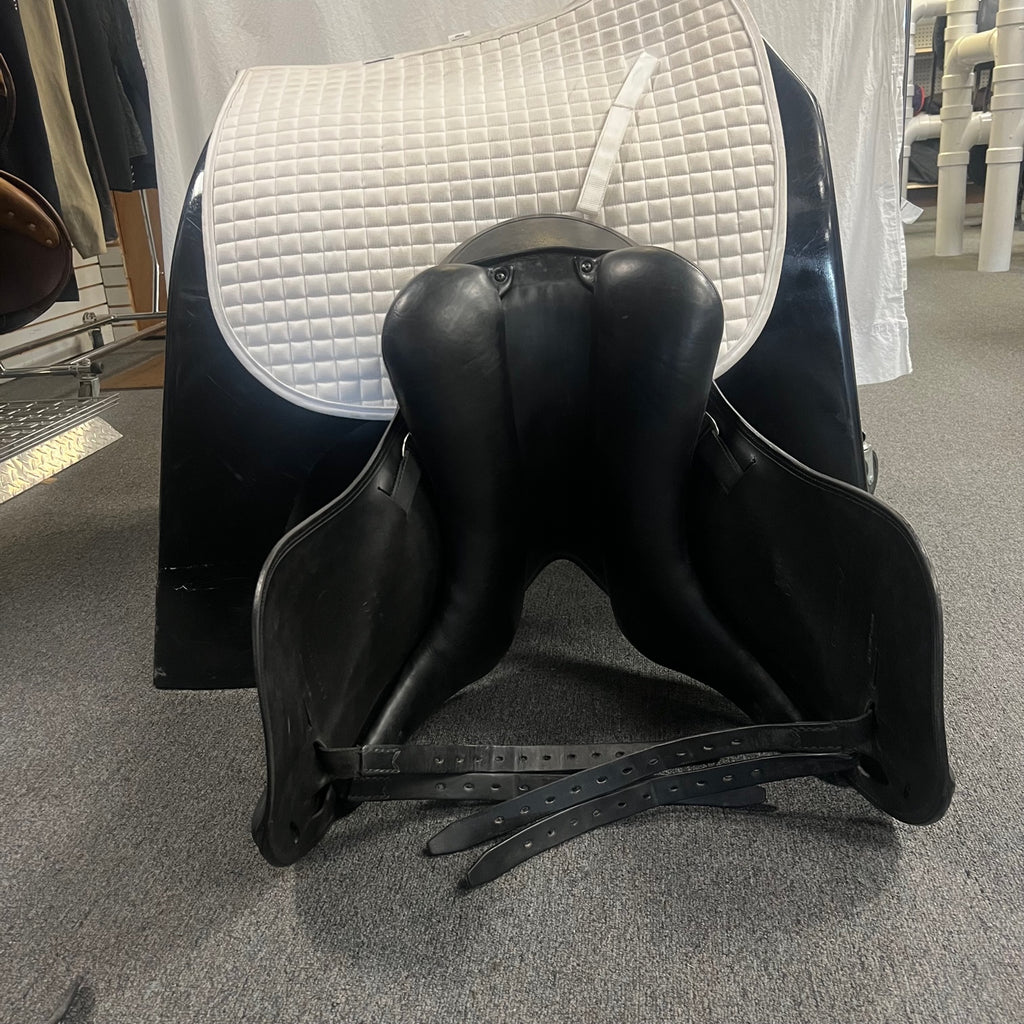 Used Schleese Obrigado 17.5" Dressage Saddle