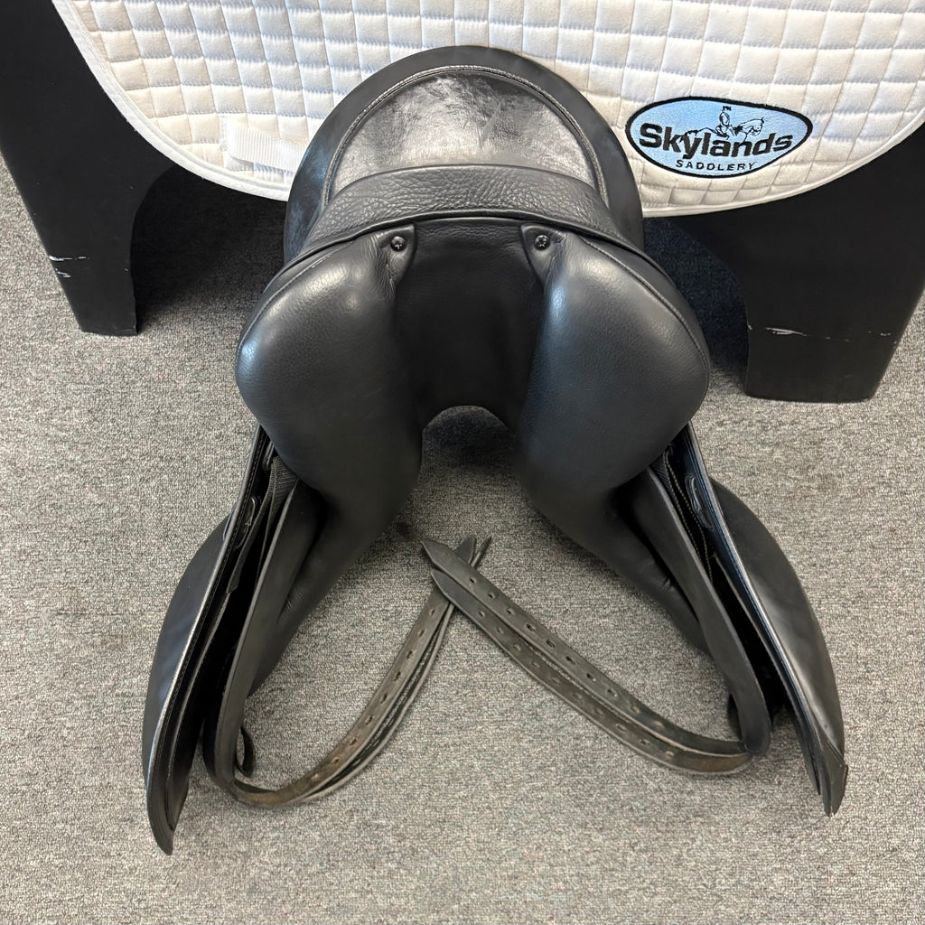 Used Schleese Wave 17.5" Dressage Saddle