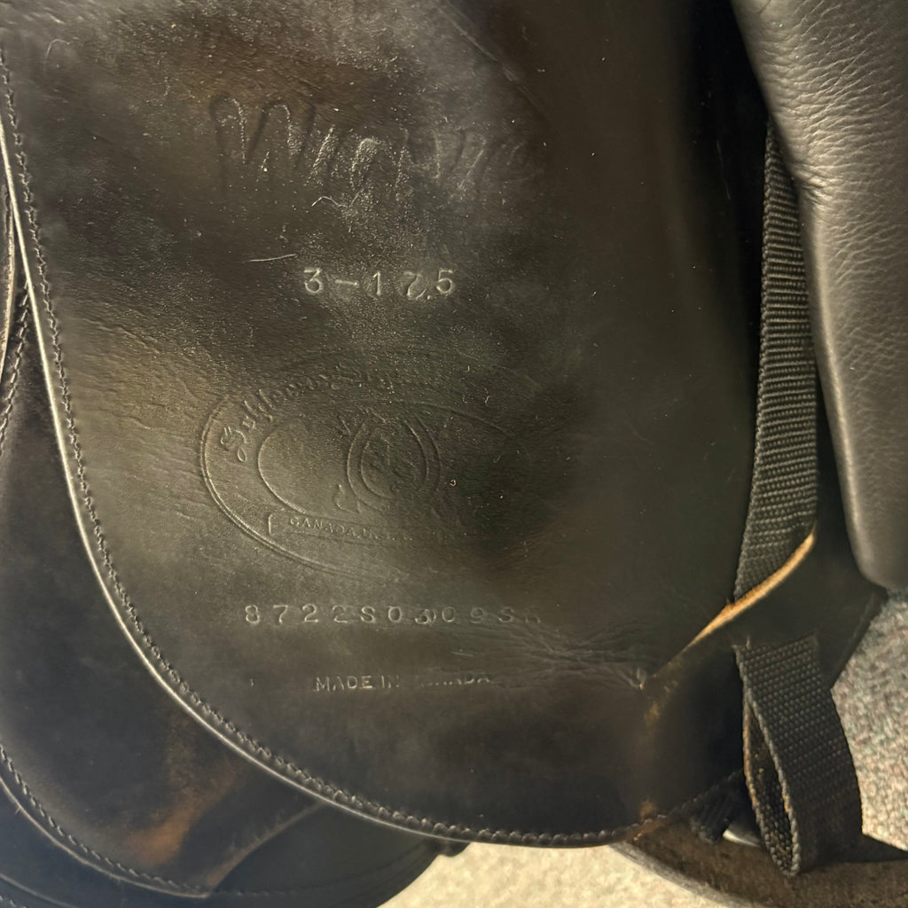 Used Schleese Wave 17.5" Dressage Saddle