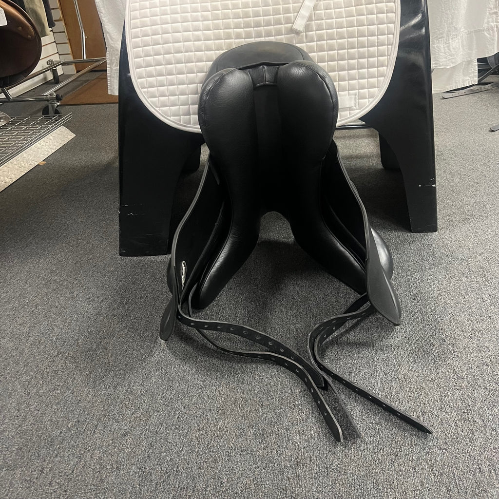 HOLD: Used Custom Wolfgang Signature Solo MKII 17.5" Dressage Saddle