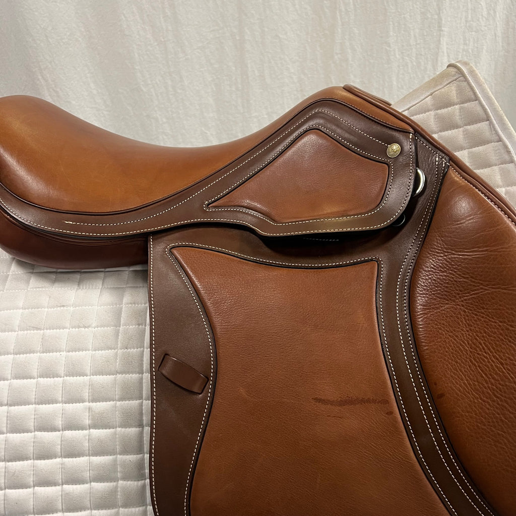 Used Pariani 17.5" Jump Saddle