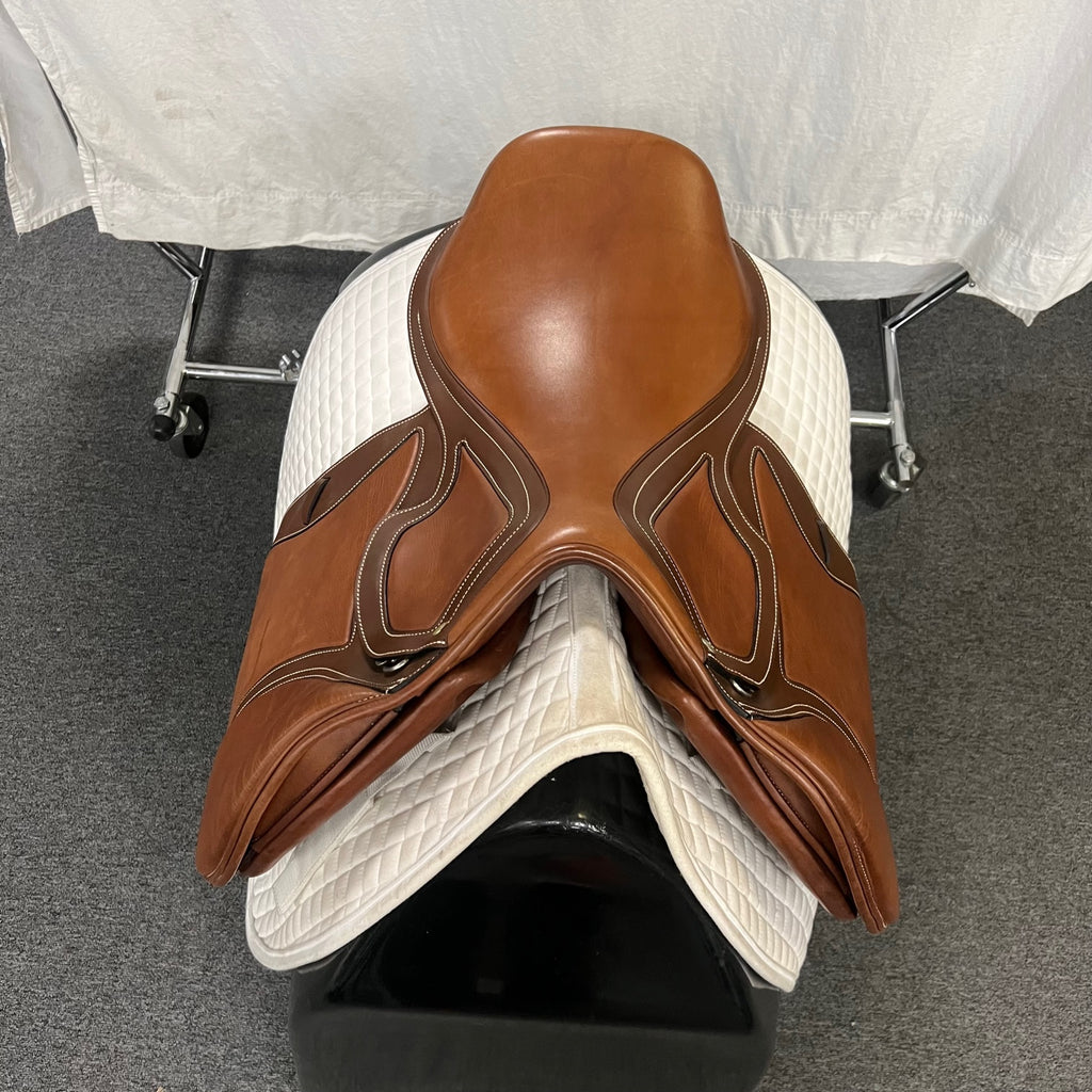 Used Pariani 17.5" Jump Saddle