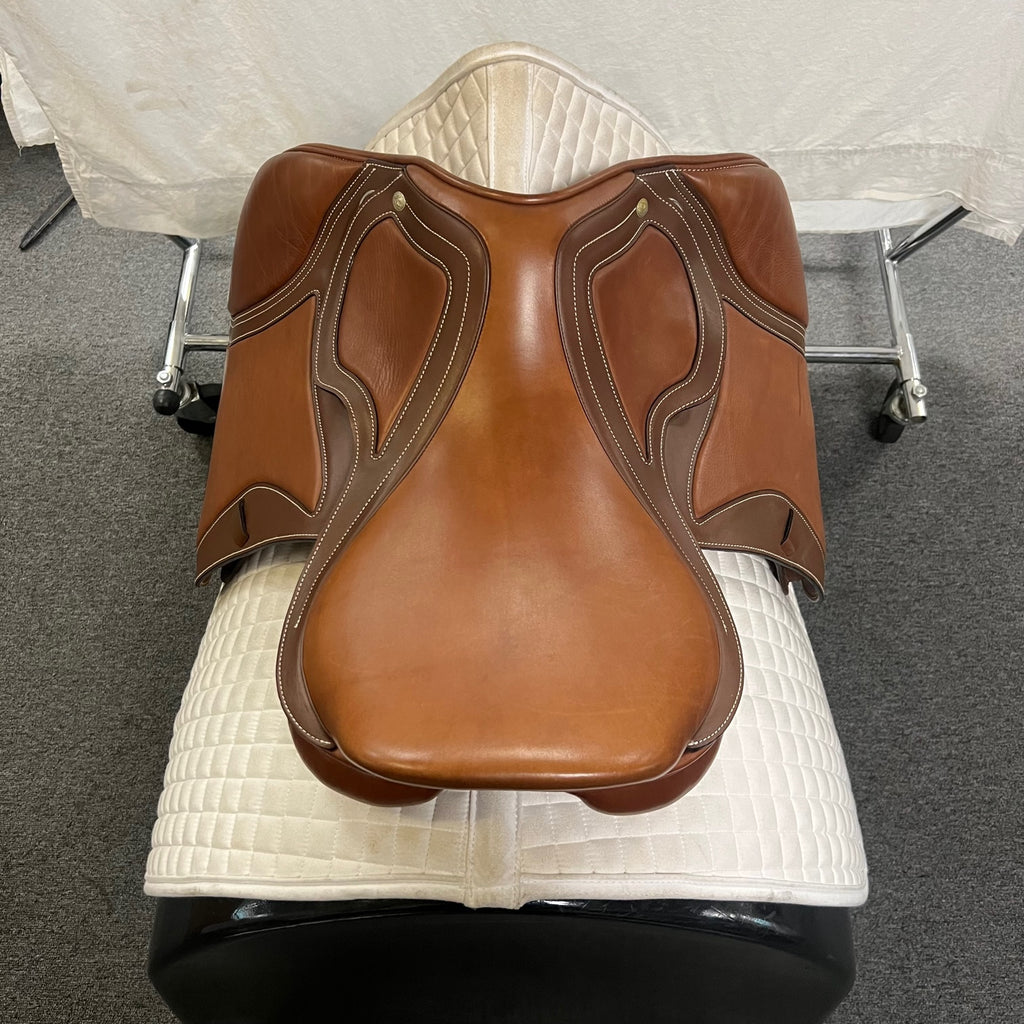 Used Pariani 17.5" Jump Saddle