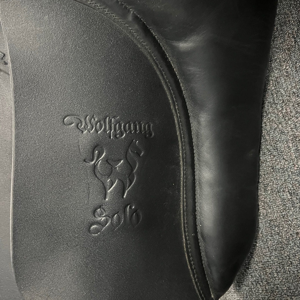 HOLD: Used Custom Saddlery Wolfgang Signature Solo 17.5" Dressage Saddle