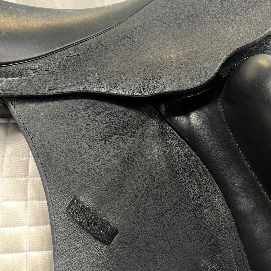 HOLD: Used Custom Wolfgang Solo MKII 18" Dressage Saddle