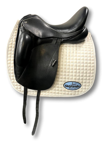 HOLD: Demo Custom Saddlery Steffen's Advantage 17.5" Dressage Saddle
