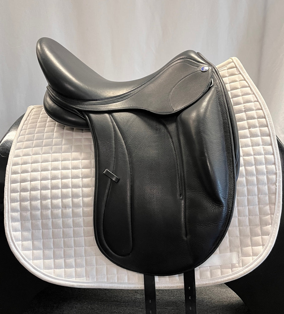 Demo Dynamic 17" Monoflap Dressage Saddle