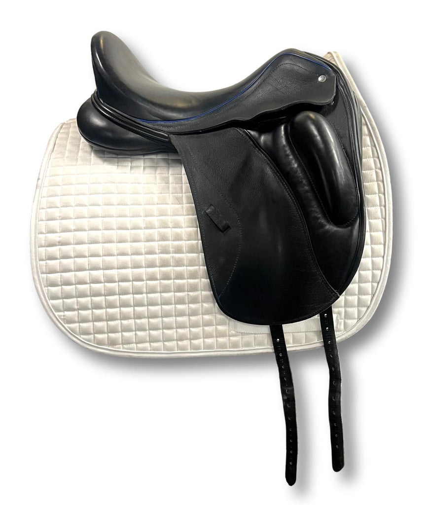 Used Custom Advantage R 17.5" Dressage Saddle