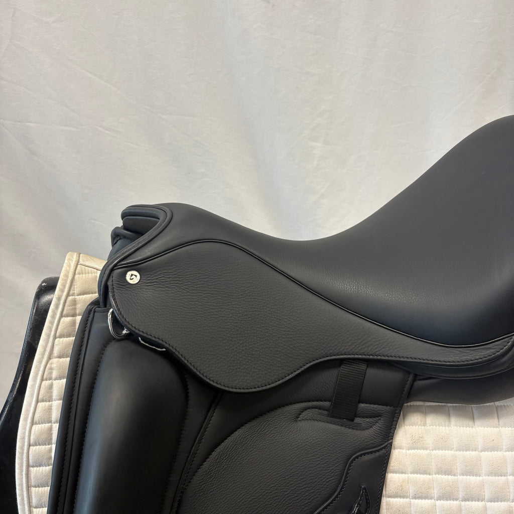 Demo Envy Aurora 17.5" Dressage Saddle