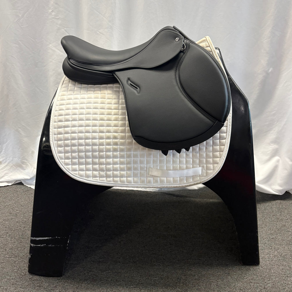 Demo Envy Pulse 17.5" Jump Saddle