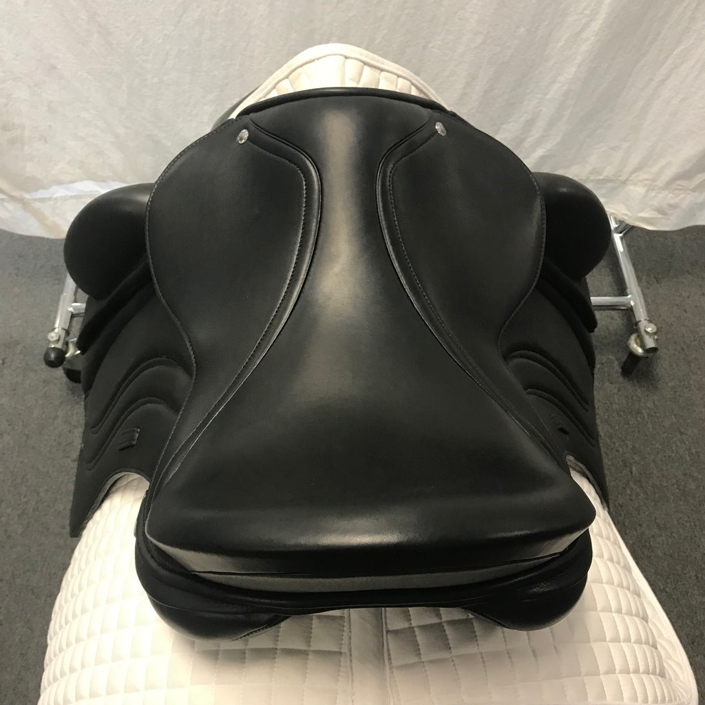 Demo Schleese Let's Dance 17.5" Monoflap Dressage Saddle