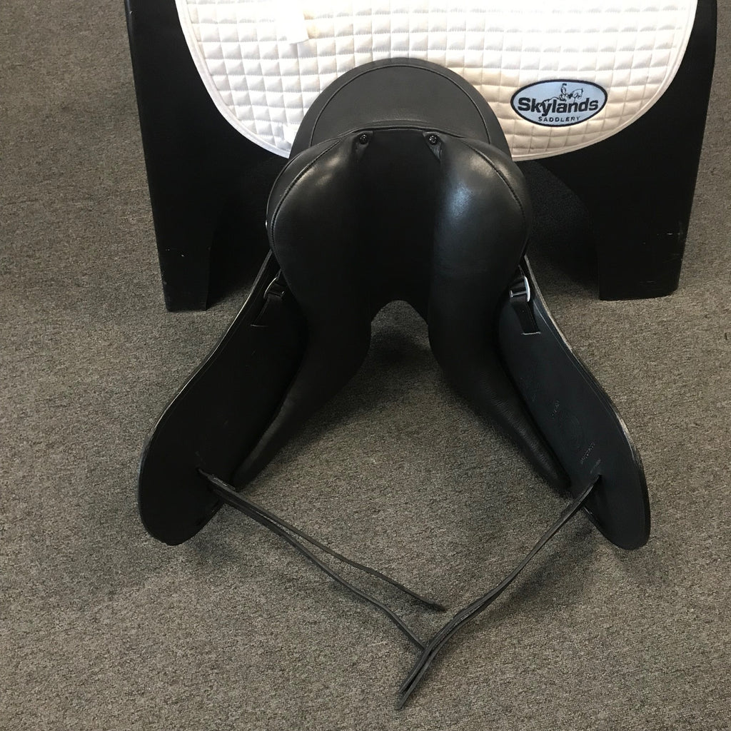 Demo Schleese Let's Dance 17.5" Monoflap Dressage Saddle