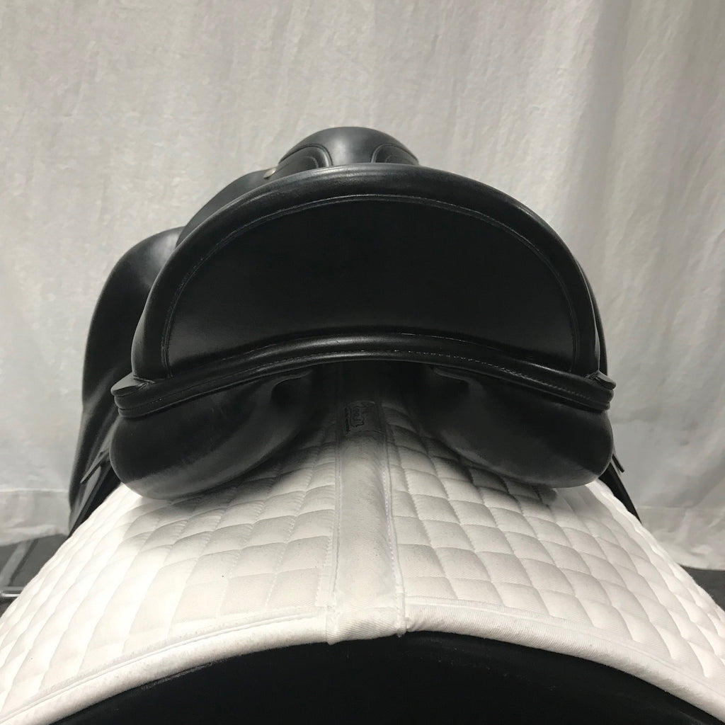 Used Amerigo Vega Dressage Saddle 17"