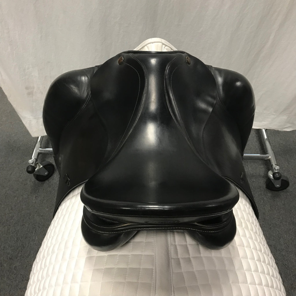 Used Prestige Top Dressage 17" Dressage Saddle