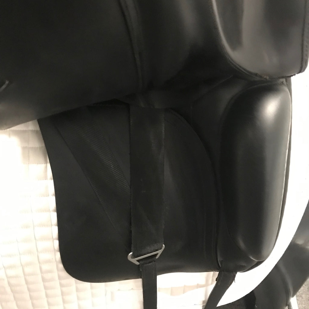 HOLD:  Used Custom Saddlery Steffen's Advantage 17.5" Dressage Saddle