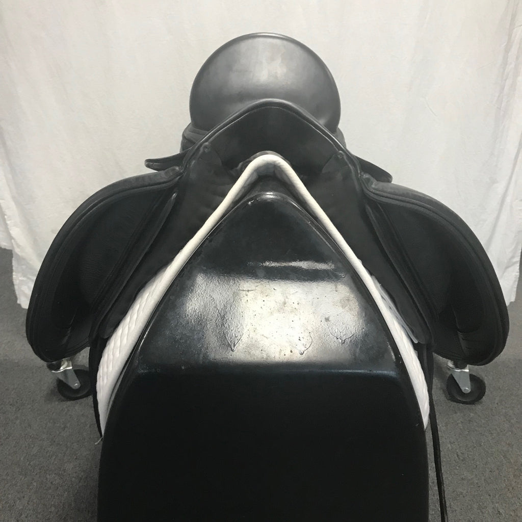 HOLD:  Used Schleese Obrigado 17.5" Dressage Saddle