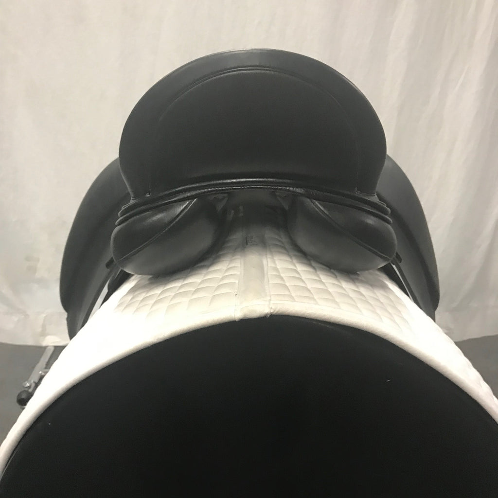 HOLD:  Used Schleese Obrigado 17.5" Dressage Saddle