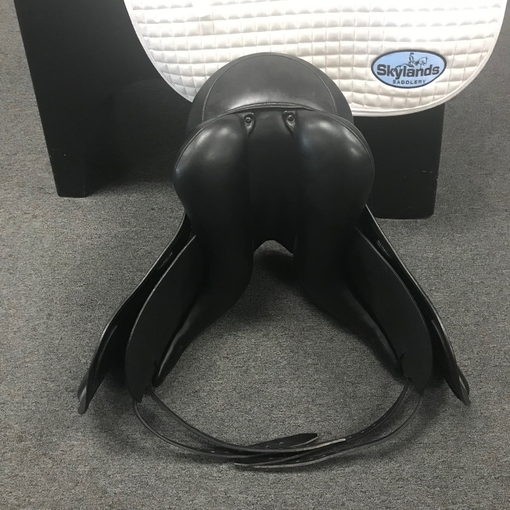HOLD:  Used Schleese Obrigado 17.5" Dressage Saddle