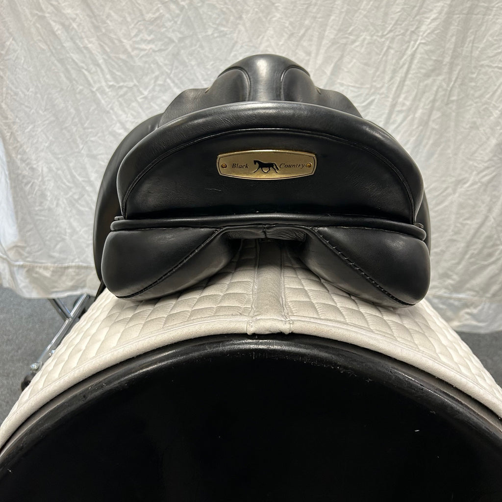 Used Black Country Eloquence 18" Dressage Saddle
