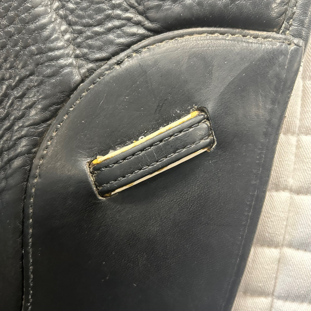 HOLD:  Used Hennig Sofa 17" Dressage Saddle