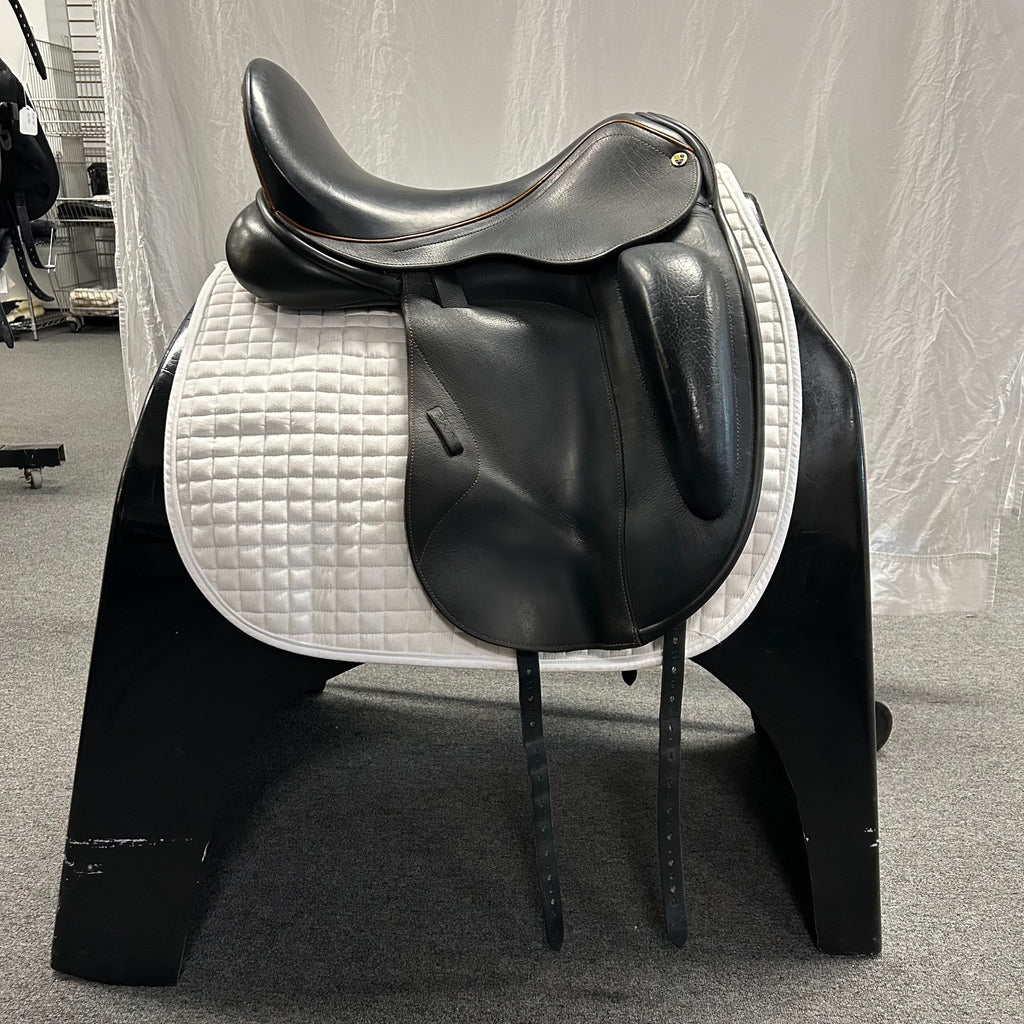 Used N2 Vantaggio 18.5" Dressage Saddle