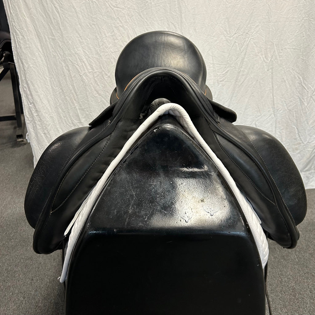Used N2 Vantaggio 18.5" Dressage Saddle