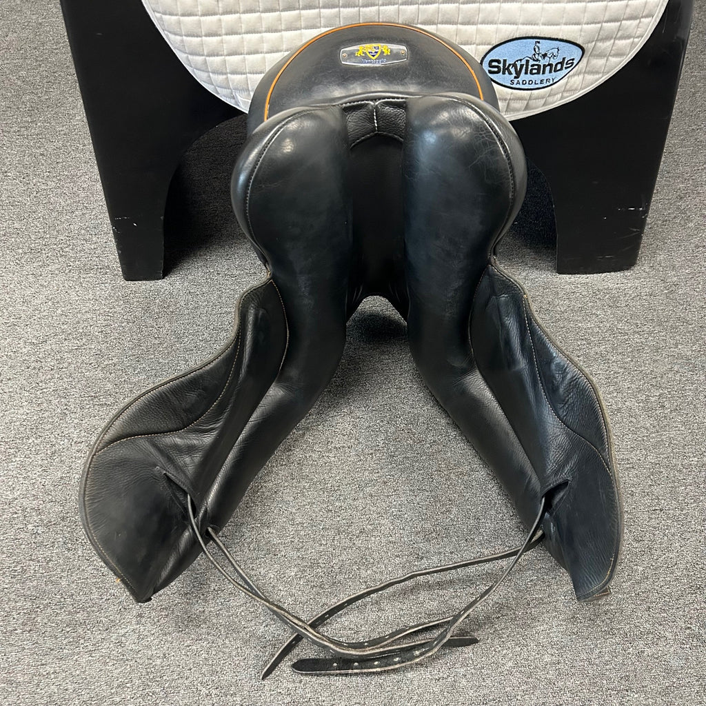 Used N2 Vantaggio 18.5" Dressage Saddle