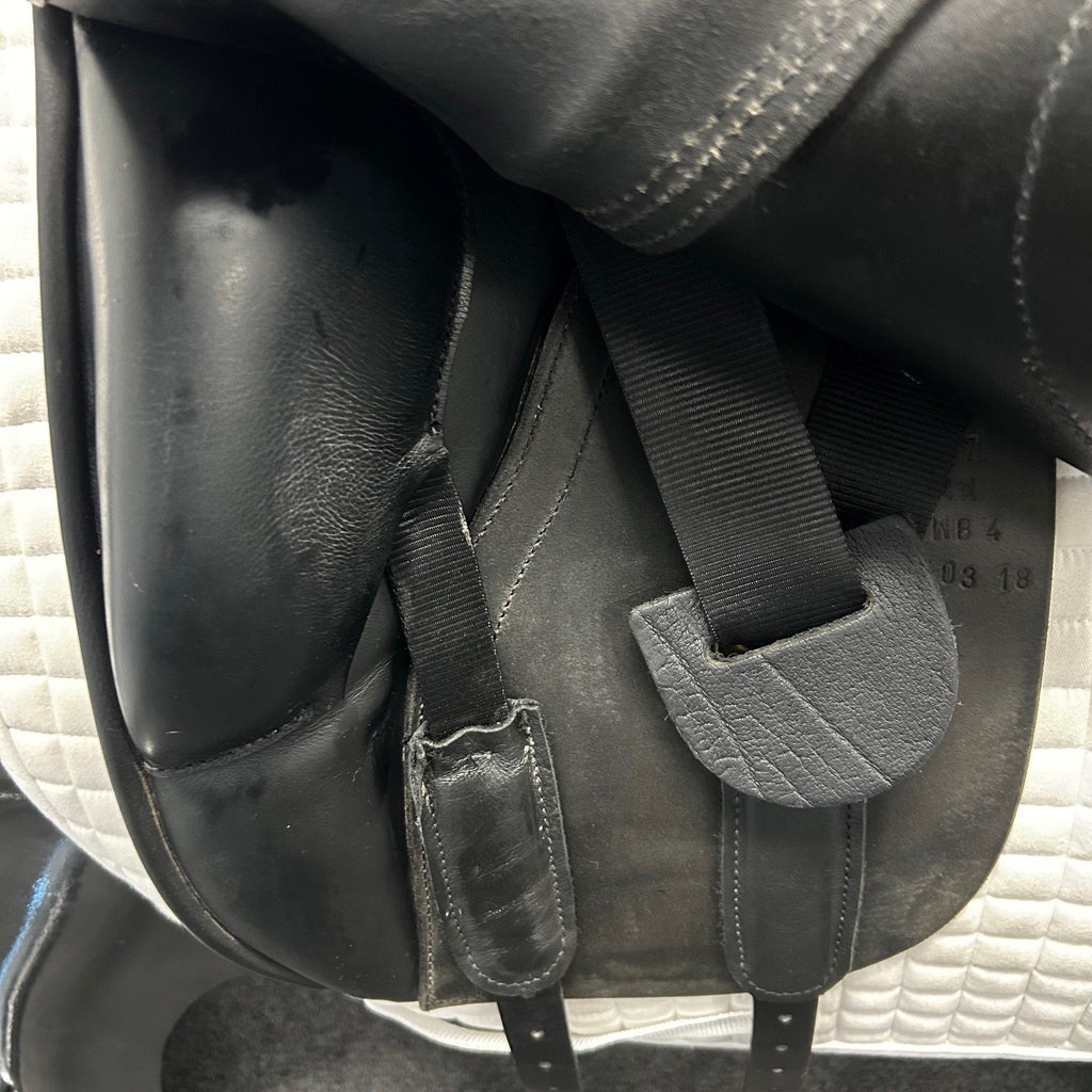 Used Hulsebos WB4 17" Dressage Saddle
