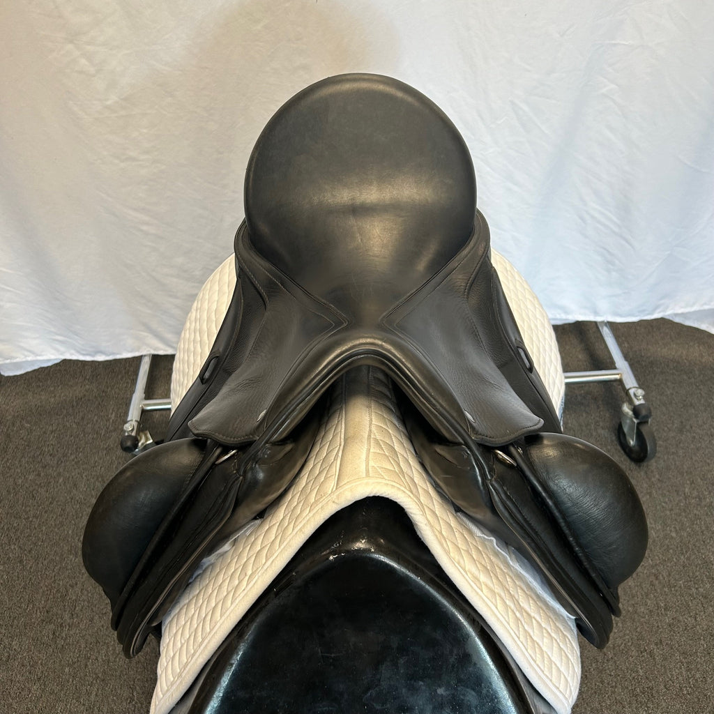 HOLD:  Used Schleese Obrigado 17.5" Dressage Saddle