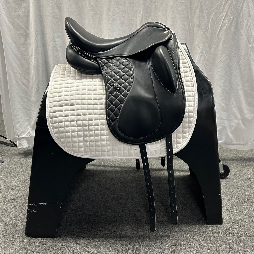 Used MacRider Arlando Exclusive 17.5" Dressage Saddle