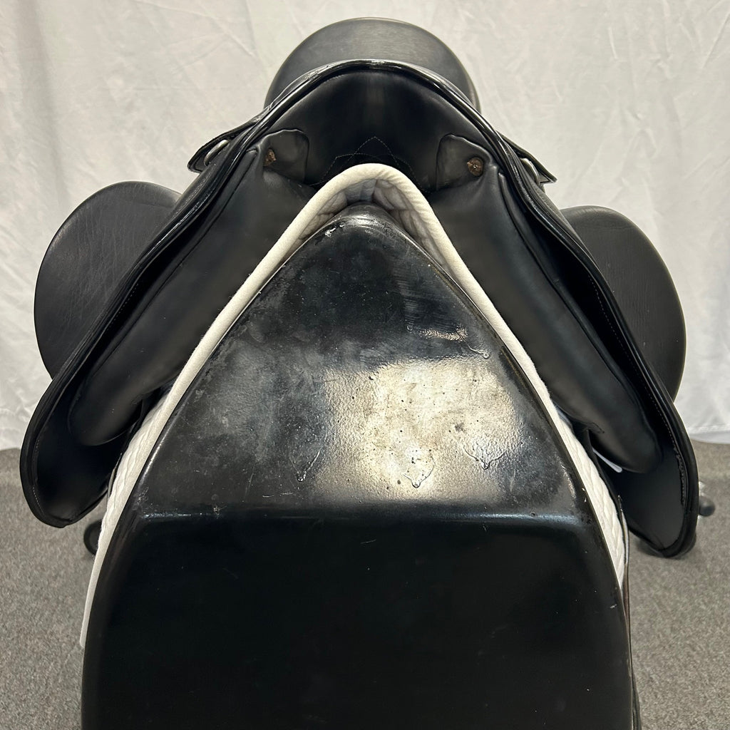 Used MacRider Arlando Exclusive 17.5" Dressage Saddle