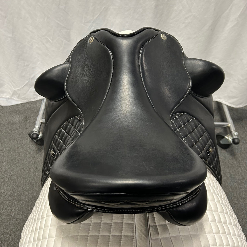 Used MacRider Arlando Exclusive 17.5" Dressage Saddle