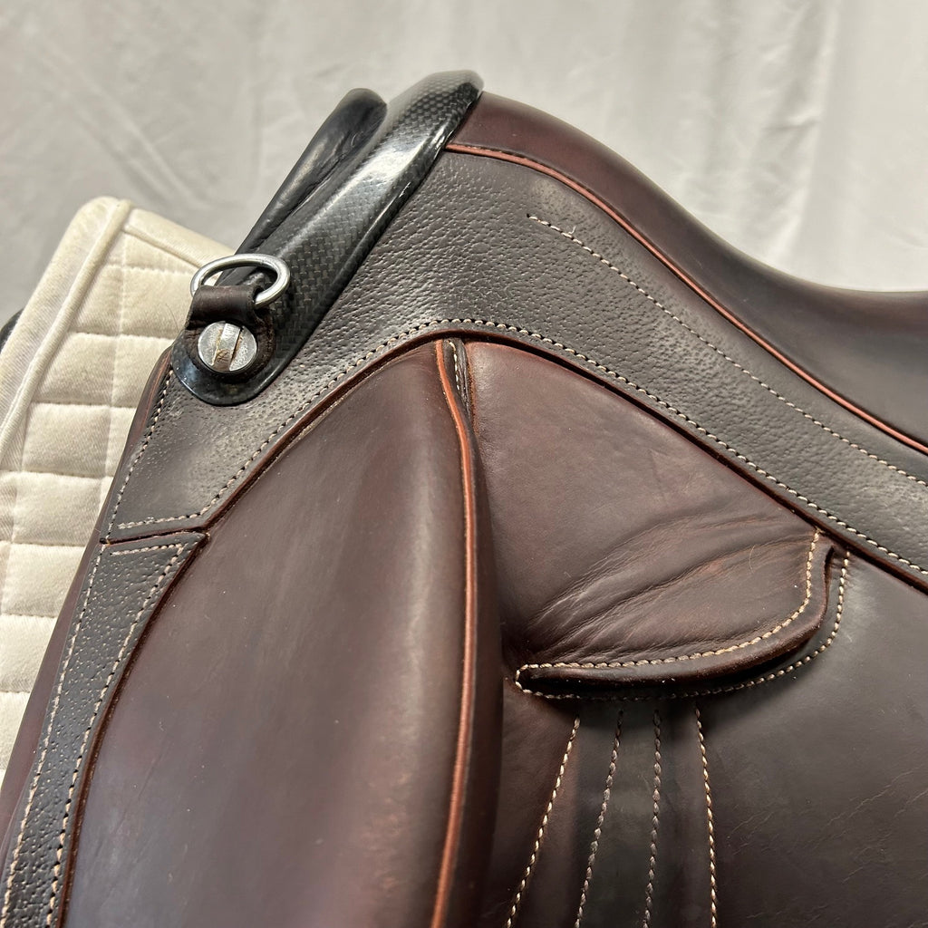 Used Devoucoux Makila Harmonie 18" Monoflap Dressage Saddle