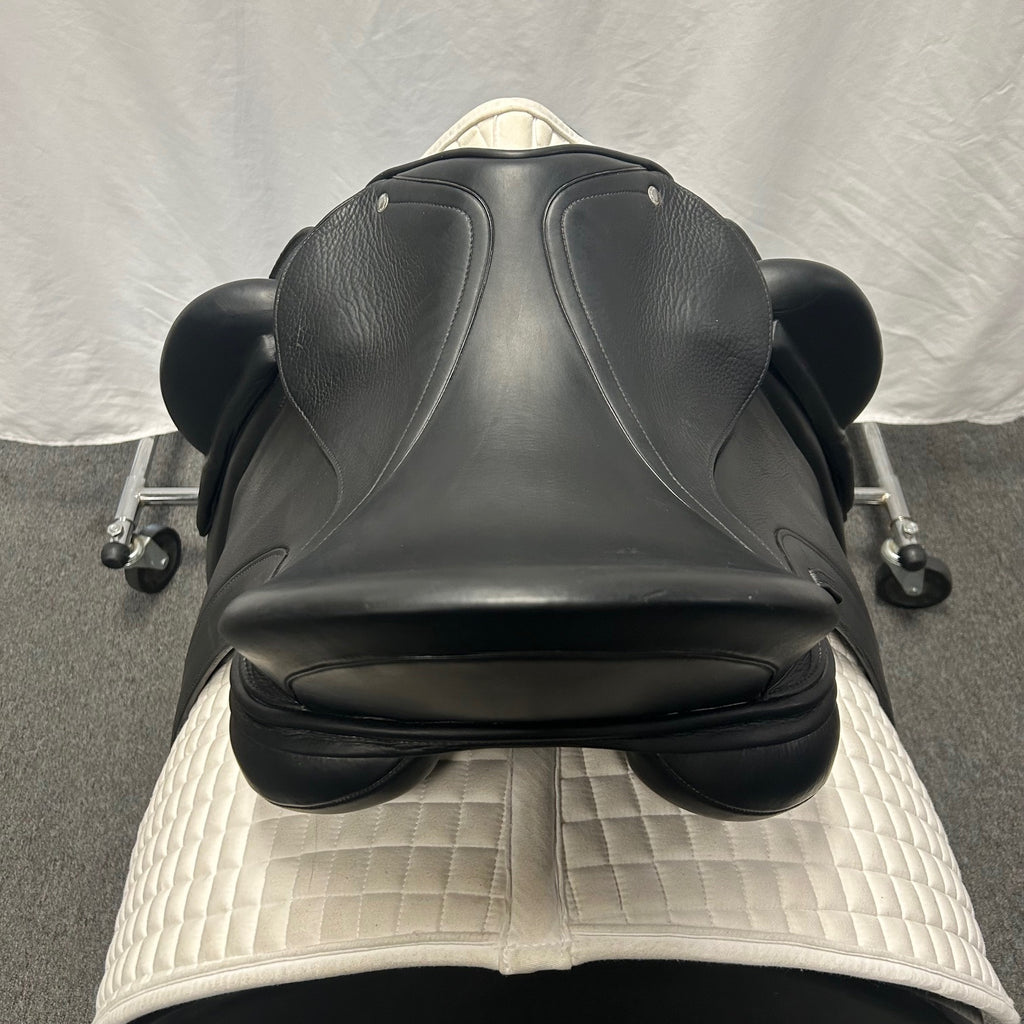 HOLD:  Used Schleese Obrigado 17.5" Dressage Saddle